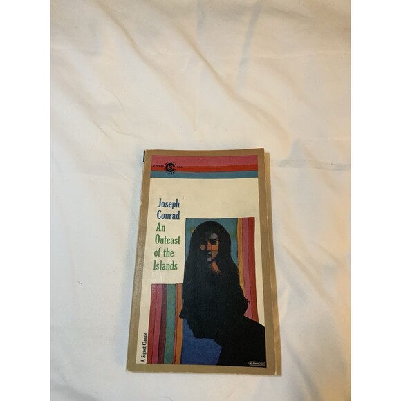 JOSEPH CONRAD / AN OUTCAST OF THE ISLANDS / SIGNET 1964 FIRST PRINTING RARE - Picture 1 of 3